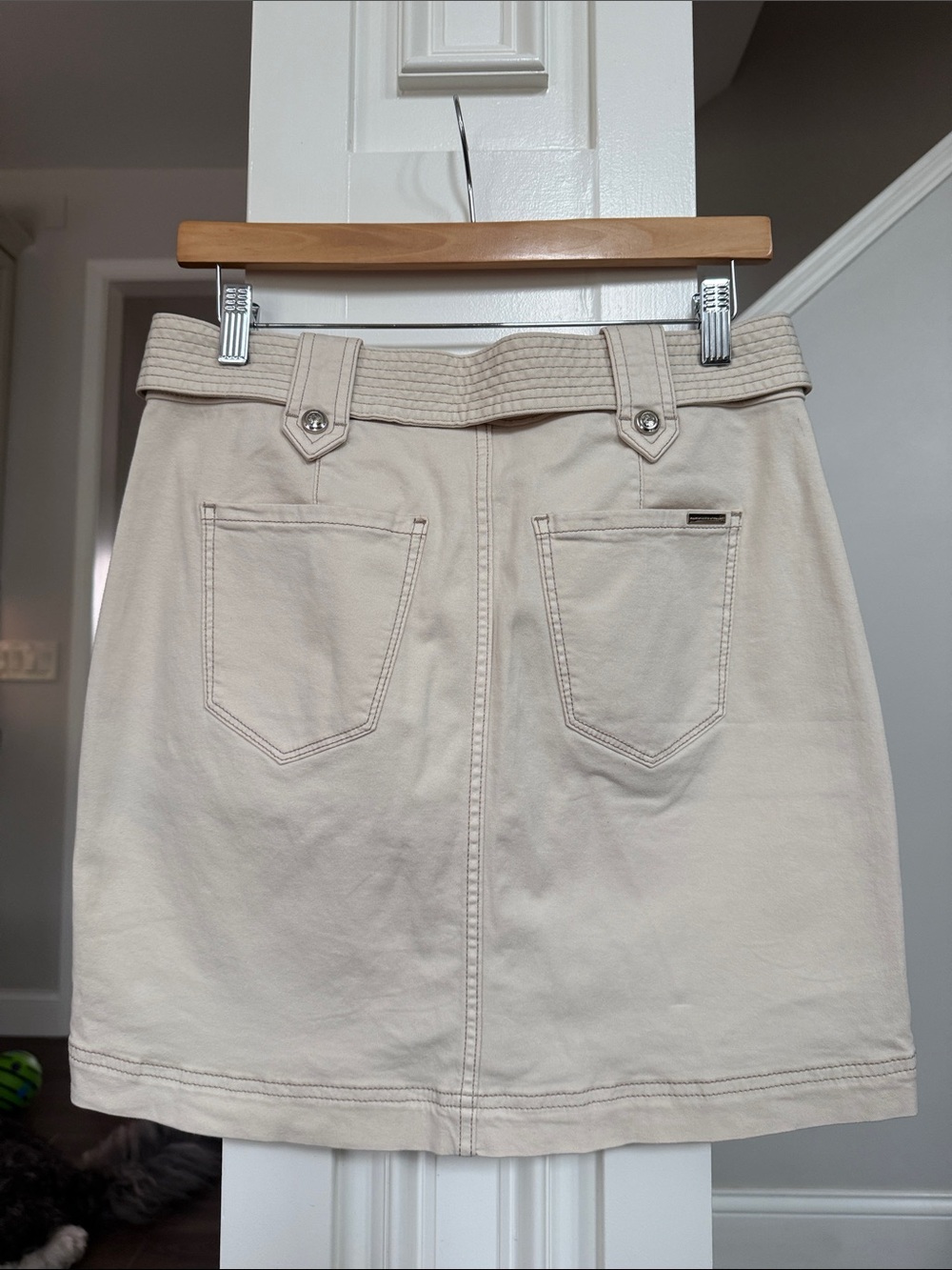White House Black Market NWT Belted Snap Up Front Utility Boot Skirt in Oat 4 - Picture 5 of 6